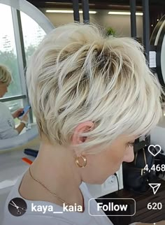 Hairdresser Instagram, Short Stacked Hair, Lovely Video, Short White Hair, Short Silver Hair, Short Haircut Styles, Short Hair Pixie Cuts, Messy Short Hair, Short Hairstyles For Thick Hair