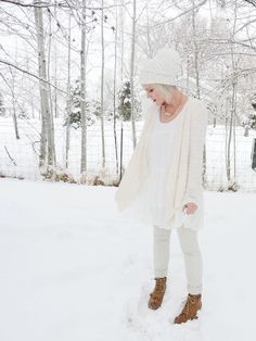 White one white on white layers—pretty much can’t go wrong, plus the knit sweater is so wintery and cozy. White On White, Dec 25, Like Crazy, Best Christmas, Winter Clothes, Winter Casual, Taking Pictures