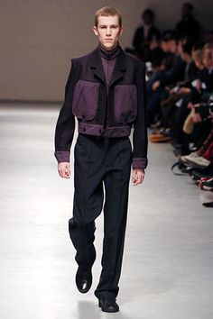 Raf Simons Fall 2005 Menswear Fashion Show Fashion Collection Inspiration, Mens Outfit Inspiration, Suits Coats