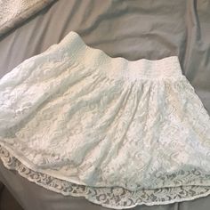 Beautiful Aeropostale White Lace Skirt -Has 100% Cotton Lining -The Shell Is 56% Cotton And 42%Nylon With 2% Rayon -In Excellent Condition No Rips Or Stains -Size Large With Stretchy Waist Band Casual Lace Mini Skirt, Casual Flowy Lace Skirt, Casual Lace Flowy Skirt, Casual Skirted Lace Bottoms, Casual Lace Skirted Bottoms, Casual Mini Lace Skirt, Casual Stretch Lace Skirt, White Lace Skirt, Waist Band