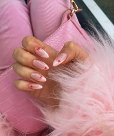 Valentine Nails Pink, Vday Nails, Heart Nail Designs, Nagellack Trends, February Nails, Her Nails, Oval Nails, Manicure Y Pedicure, Heart Nails