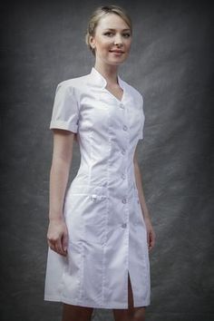 Uniforme lucy Nurse Dress Uniform, Working Dresses, Scrubs Dress, Blouse Nylon, Scrub Style, Scrubs Outfit, Nursing Fashion, Scrubs Uniform, Women's Uniforms