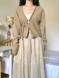 Rok Outfit, Modesty Outfits, Modest Fashion Outfits, Midi Skirts, 가을 패션, Girly Outfits, Casual Style Outfits, Winter Style, Modest Outfits