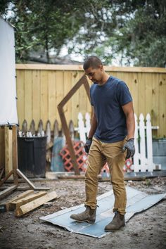 Inspired by our bestselling #585 Chelsea boots, the #1944s feature all the iconic good looks with a contrasting sole. Built with all the superior comfort and durability you would expect from Blundstone. Fits For Guys, Blundstone Boots, Brown Mustard, Pull On Boots, Leather Chelsea Boots, Rustic Brown, Leather Conditioner, Leather Pulls, Waterproof Boots