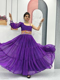 Gown Dress Indian, Gowns Dresses Indian, Party Wear Anarkali, Navratri Garba, Navratri Festival, Navratri Chaniya Choli, Bollywood Party, Occasion Outfit