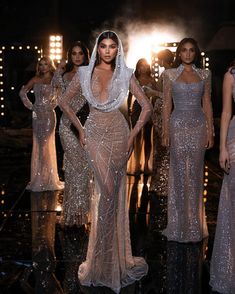 Sadek Majed Haute Couture Great Gatsby Gala Dress, Artistic Clothes, Sadek Majed, Look Gatsby, Dinner Gowns, Eid Dress, Dazzling Dress, Lace Gown Styles, Glamour Dress