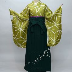 Green Japanese Kimono set that includes everything you need.  From Kimono robe to hakama pant to obi belt and sashes...we've got you covered! This kimono set would be a perfect for your Graduation ceremony, any events, party, wedding, ect... Item: Furisode Kimono & Hakama , Obi, Jyuban set frn234 Size: US Free size / Kimono Weidth 26.7inch (68cm), Length 43inch (110cm) Hakama : Please pick your size, M: 35.8inch (91cm) length: suitable height 60inch-62.9inch (153cm -160cm) L : 37.4inch (95cm) le Luxury Traditional Green Kimono, Hakama Women, Kimono Hakama, Hakama Pants, Furisode Kimono, Kimono Set, Cute Kimonos, Green Kimono, Kimono Vintage