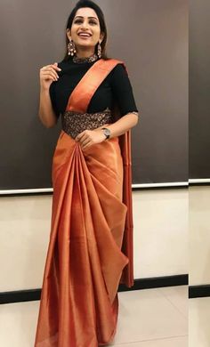 Draping Styles, Saree With Belt, Saree Wearing Styles, Indian Sari Dress, Saree Wearing, Saree Draping Styles, Saree Blouse Neck Designs, Saree Draping, Designer Saree Blouse