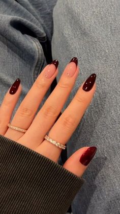 Neutral Tips Nails, Nail Ideas For Fall 2024, Twilight Inspired Nails, Short Simple Winter Nails, Simple Gel X Nails Design, Blood Red Nails Design, Wine Nails Designs, Winter Nails Acrylic Short, Dark Red Nails Ideas