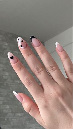 Unhas Nail Art Blanc, Nail Art Cute, Heart Nail Designs, Art Designs Ideas, Simple Gel Nails, Black Nail, Nail Nail, Art Summer