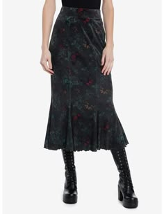 Fairy Grunge Midi Skirt, Cheap Cotton Grunge Skirt, Long Skirt Black Floral, Midlength Skirts Oputifts, Witchcore Skirts, Velvet Floral Midi Skirt, Velvet Midi Skirt Vintage, Black Floral Print Midi Skirt, Velvet Midi Skirt Black