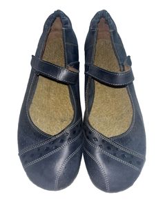 Very good pre owned condition with minimal signs of wear. Mary Jane Flats, Tao, Mary Janes, Flat Shoes Women, Shoes Flats, Blue Grey, Shoe Accessories, Women Accessories, Women Shoes