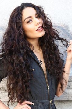 Vanessa Hudgens Hair, Head Hairstyles, Curly Head, Trendy We Fryzurach, Curly Hair Photos, Curly Lace Front Wigs, Permed Hairstyles, Vanessa Hudgens, Hair Photo