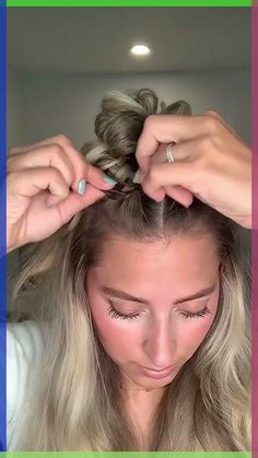 How cute are these faux Dutch braid? If you can’t Dutch braid, you have to try this!!! This is a great back to school hairstyle, work hairstyle, or just an e... Faux Dutch Braid, Dutch Braids Short Hair, Back To School Hairstyle, Dutch Braid Hairstyles, Dutch Braids, Work Hairstyles, Back To School Hairstyles, Festival Hair, Braid Hairstyles