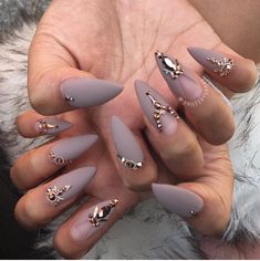 Stiletto Nails Short, Grey Nails, Stiletto Nail Art, Stiletto Nails Designs, Birthday Nails, Nail It, Creative Nails, Gorgeous Nails, Stiletto Nails