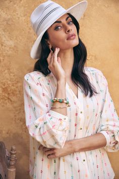 Summer glamour is back with the Marbella Packable Panama. In White with a tonal suede trim, pack this hat in your holiday suitcase and watch it easily spring back into shape. A stylish and lightweight option. Holiday Suitcase, Open Weave, Watch It, Marbella, Puerto Rico, Panama, Trim, Hats, White