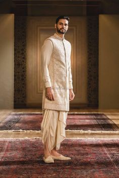 Indian Menswear, Chikankari Kurta Set, India Fashion Men, Long Kurtas, Sherwani For Men Wedding, Wedding Outfits For Groom, Indian Groom Wear, Indian Designers, Wedding Dresses Men Indian