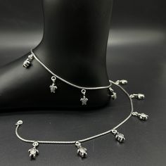 Name of product: Silver Light Weight Anklet / Silver Payal Weight: 26.5 grams. Length: 28 centimeters FREE EXPRESS SHIPPING -----Feedback::- A satisfied customer is our top priority and your feedback forms the backbone of our success. Don't forget to give positive feedback along with good ratings. Thank You Heavy Silver Anklets Designs, Silver Anklets For Puja, Oxidised Silver Payal, Silver Ghungroo Payal, Traditional Sterling Silver Anklets For Festivals, Silver Payal, Anklet Silver, Silver Anklet, Sterling Silver Anklet