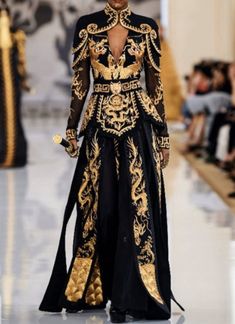 Futuristic Elegant Fashion, Embroidery Fashion Runway, Butterfly Armor, Queen Attire, Armor Fashion, God Fashion, Gaun Abad Pertengahan, Armor Dress