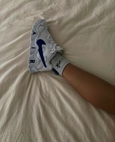 Looks Hip Hop, All Nike Shoes, Trendy Aesthetic, Neue Outfits, Fresh Shoes, Nike Vintage