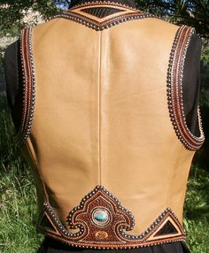 Leather Working Projects, Mens Western Wear, Custom Leather Work, Custom Leather Jackets, Looks Country, Felt Cowboy Hats, Modern Western, Cowboy Outfits, Horse Jewelry