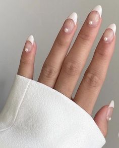 Old Money Nails, Money Nails, Graduation Nails, White Glitter Nails, White Acrylic Nails, Pearl Nails, Diamond Nails, Bridal Nails