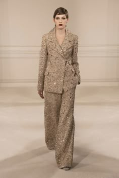 Valentino Outfits Women, 2022 Couture, Valentino Couture, Madame Figaro, Couture Week, Fashion Show Collection, Couture Collection, Couture Fashion, Valentino Garavani