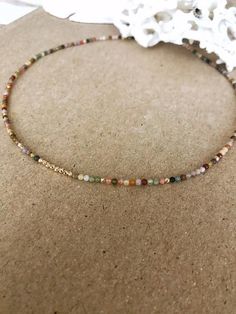 Making Beaded Jewelry, Beaded Jewelry Necklaces, Gemstone Choker, Handmade Jewelry Tutorials, Dope Jewelry, Jewelry Beads, Beaded Accessories, Girly Jewelry