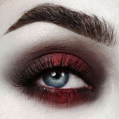 Vampire Makeup Hooded Eyes, Goth Makeup For Hooded Eyes, Goth Makeup Hooded Eyes, Vampire Eye Makeup, Silly Makeup, Black Goth Makeup, Choso Cosplay