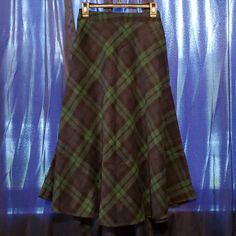 New With Tags! Ylingjun Plaid Wool Skirt. Green/Navy, High Elastic Waist, Long A-Line. Pockets On Both Sides, Side Zipper, Silky Lining. Size Xs. Thrifted Skirts, Piano Skirt, Beige Midi Skirt, Cowgirl Skirt, Long Green Skirt, Black Wrap Skirt, Long Plaid Skirt, Flannel Skirt, Sparkly Skirt