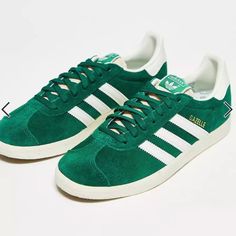 Worn L, Comes In A Box Fits Feet Of 26 Cm. Size 40 Men’s 7.5 Green Adidas Gazelle, Adidas Originals Shoes, Adidas Gazelle, In A Box, Adidas Women, A Box, Womens Shoes Sneakers, Adidas Originals, Shoes Sneakers