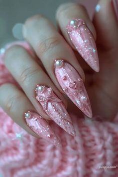 Coquette Nails Inspiration for a Trendsetting Look - Puqqu Expensive Nails, Birthday Nail Ideas, Glamorous Birthday, Birthday Nail Designs, Birthday Nail, Coquette Nails, Cute Pink Nails, Chic Birthday, Wow Nails