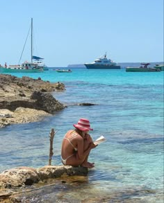 @mariaamarti_ Euro Beach Aesthetic, Lolo Summer, Mallorca Aesthetic, Australian Summer, Euro Summer, Europe Summer