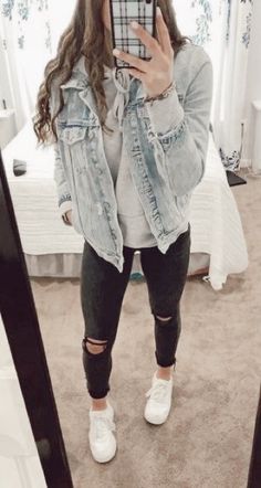 Trendy Outfits Edgy, Simple Winter Outfits, Teenage Outfits, Model Pose, Casual School Outfits, Cute Outfits For School, Outfit Trends, Cute Comfy Outfits, Teenager Outfits