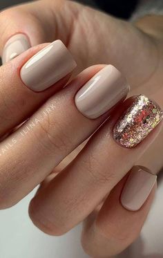 30+ Holiday Nail Ideas | Shiny Nails Designs, Makeup Nails Designs, Holiday Nail, Her Nails, Shiny Nails, Nail Art Wedding, Nail Designs Glitter, Fall Nail Colors, Fabulous Nails