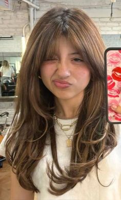 Fall Haircut, Y2k Hairstyles, Hair Inspiration Long, Bangs With Medium Hair, Haircuts For Wavy Hair, Hair Appointment, Hair Stylies, Haircuts Straight Hair, Long Hair With Bangs