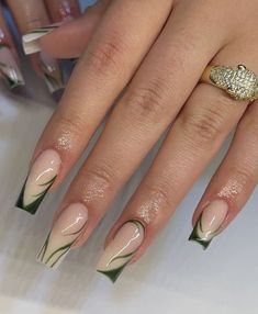 Nails Almond Shape Short, Fall French Nails, Acrylic Nails Almond, Nails Almond Shape, Acrylic Nails Almond Shape, Nye Nails, Green Acrylic Nails, Fall Acrylic Nails