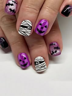 Purple Halloween Nail Designs, Hocus Pocus Nails, Short Nails Square, Nails Ghost, Halloween Nails Diy, Nails Purple, Fingernail Designs, Cute Halloween Nails, Pumpkin Nails