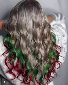 Blonde Hair With Red And Green, Christmas Peekaboo Hair, Christmas Inspired Hairstyles, Blonde Christmas Hair, Red And Green Peekaboo Hair, Christmas Dyed Hair, Christmas Color Hair Ideas, Christmas Hair Dye Ideas, Red And Green Hair Christmas