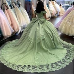 Sage Green Quince, Green Quince Dress, Quinceanera Dresses Green, Green Quinceanera, Green Quinceanera Dresses, Green Quince, Quinceanera Themes Dresses, Off Shoulder Ball Gown, Princesa Tiana