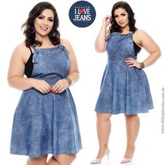 Salopete jeans confeccionado em algodão, alças com amarração, bolsos no busto funcional, passantes para cinto e fechamento em zíper lateral. Salopette Outfit, Outfit Curvy, Plus Size Tankini, Curvy Fashionista, Plus Size Brands, Plus Size Models, Plus Size Swimsuits, People Standing, Big Fashion