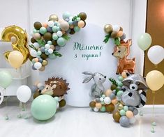 Safari Birthday Party Decorations, Birthday Theme Decoration, Woodland Birthday Party, 1st Birthday Photoshoot, Baby Shower Deco, Wild One Birthday Party, 1st Birthday Party Themes, Baby Boy First Birthday, Baby Shower Woodland Theme