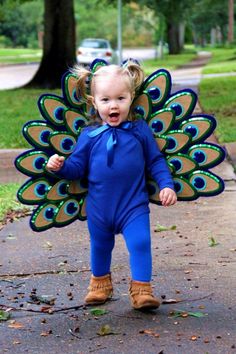 Toddler Peacock Costume, Halloween Costume Toddler Girl, Costume Carnaval, Toddler Girl Halloween, Kids Costumes Girls, Baby Kostüm