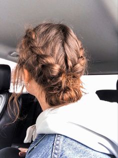 Medium Hair Braid Style, Up Hairstyles For Long Hair Casual, Long Hair Styles Put Up, Hair Inspo Style Braids, Braiding Hairstyles For Long Hair, Hairstyles For Estheticians, Hair Braided Into Bun, Hairstyles For Curly Hair Updo Everyday, Cute Hairstyles For Hoco Up