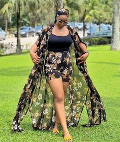 Material Styles, Bubu Gown Styles, Modest Dresses Fashion, 2piece Outfits, African Inspired Clothing, Dinner Dress Classy, African Fashion Traditional, Beachwear Fashion