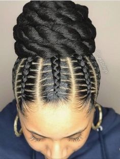 Dressy Braids, Halo Braids For Black Women, Classy Braids, Cornrow Updo Hairstyles, Amazing Braids, Plating Design, Updo Hair Styles, Halo Braids