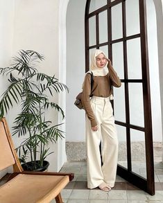 Cream Hijab, Outfit Ideas Muslim, Style Hijab Casual, Outfit Hijab Casual, Hijab Fashion Summer, Outfits Hijab, Clean Fashion, Outfit Hijab, Ootd Hijab