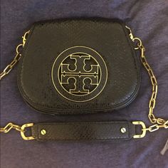 Used Only Few Times, Mirror Still Has Plastic Protectors Tory Burch Kira Chevron, Kira Chevron, Tory Burch Crossbody, Tory Burch Kira, Tory Burch Robinson, Gucci Soho Disco Crossbody, Tory Burch Miller, Cross Bag, Tory Burch Bags