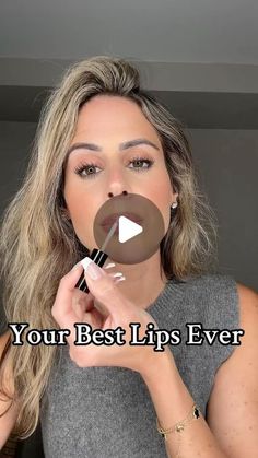 Best Lip Color For Small Lips, Lining Your Lips, Lip Liner For Blondes, Medium Neutral Skin Tone Makeup, Lipliner Tutorial How To Apply, Best Natural Lip Liner, How To Do Lip Liner Tutorials, Best Lip Pencils, Dark Lip Liner Light Lipstick