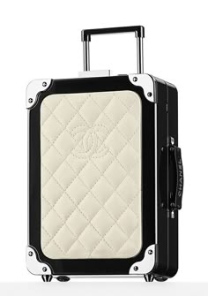 Mochila Chanel, Chanel Luggage, Luxury Luggage, Cute Luggage, Chanel Clutch, Fotografi Digital, Leg Warmer, Vanity Case